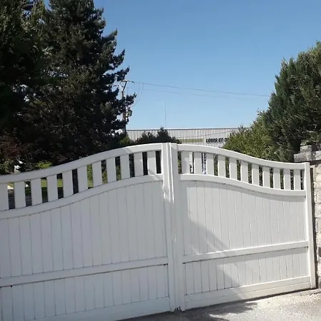 Les Chevaliers Fous Appartement *